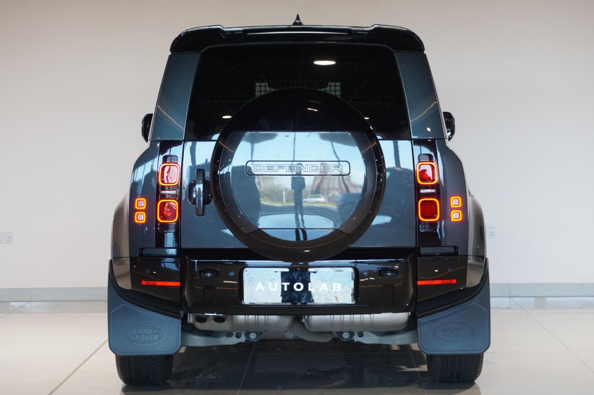 Land Rover Defender 110 3.0 D350 MHEV X-Dynamic HSE Hard Top SUV 5dr Diesel Auto 4WD MWB Euro 6 (s/s) (350 ps)